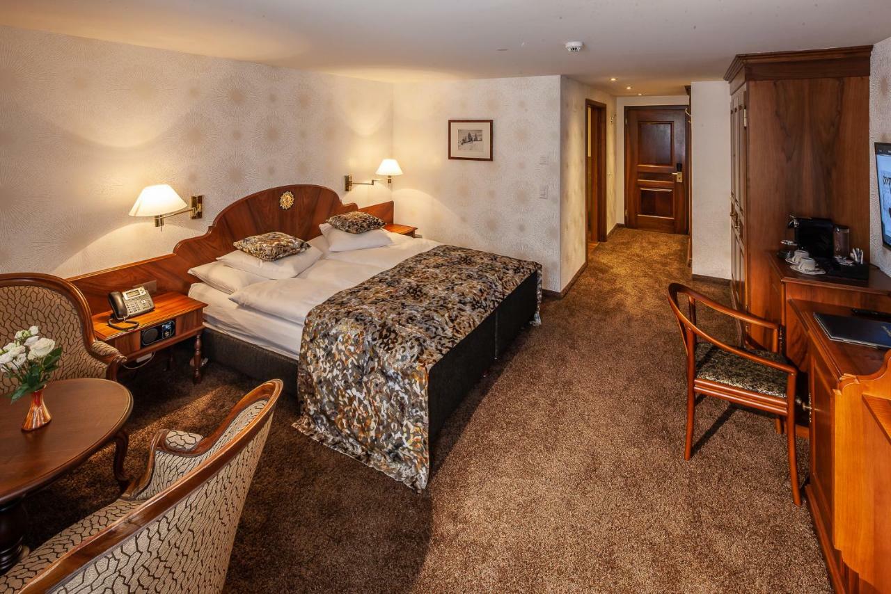 Hotel Sonne Zermatt Bagian luar foto