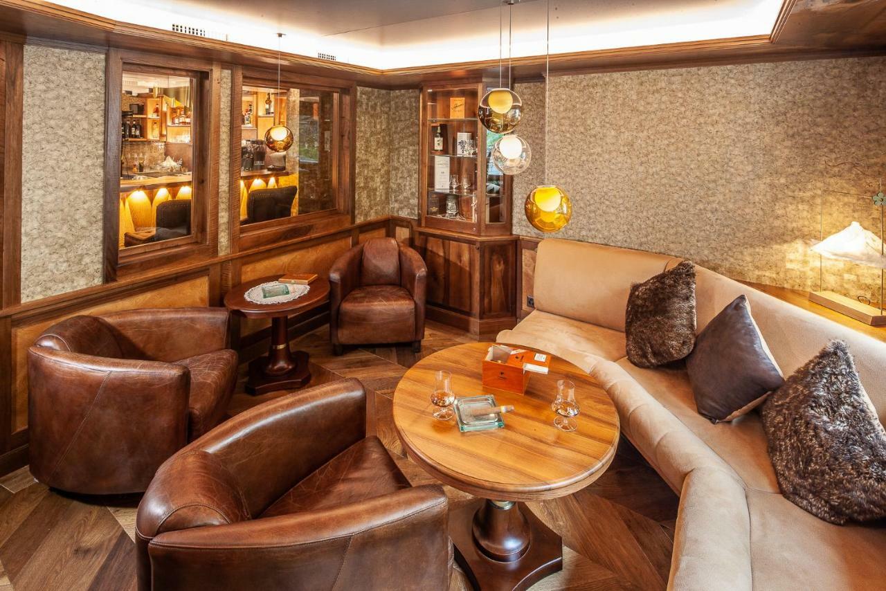 Hotel Sonne Zermatt Bagian luar foto